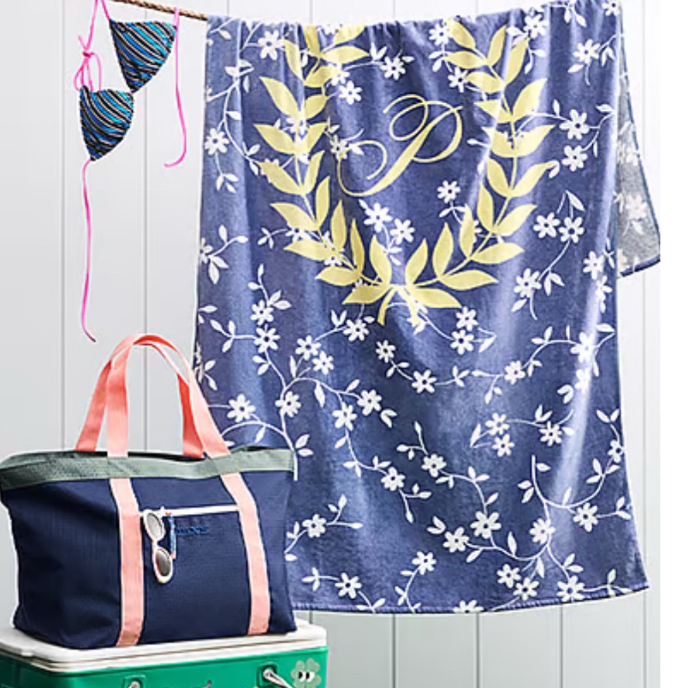 Victoria's Secret Pink
 Tote Bag Canva + Oversized Beach Towel